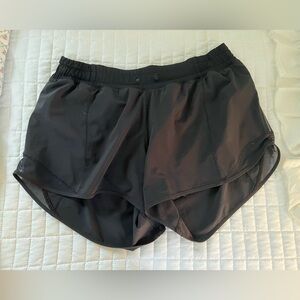 Lululemon Hottie Hot Shorts size 8 - no interior tag or string